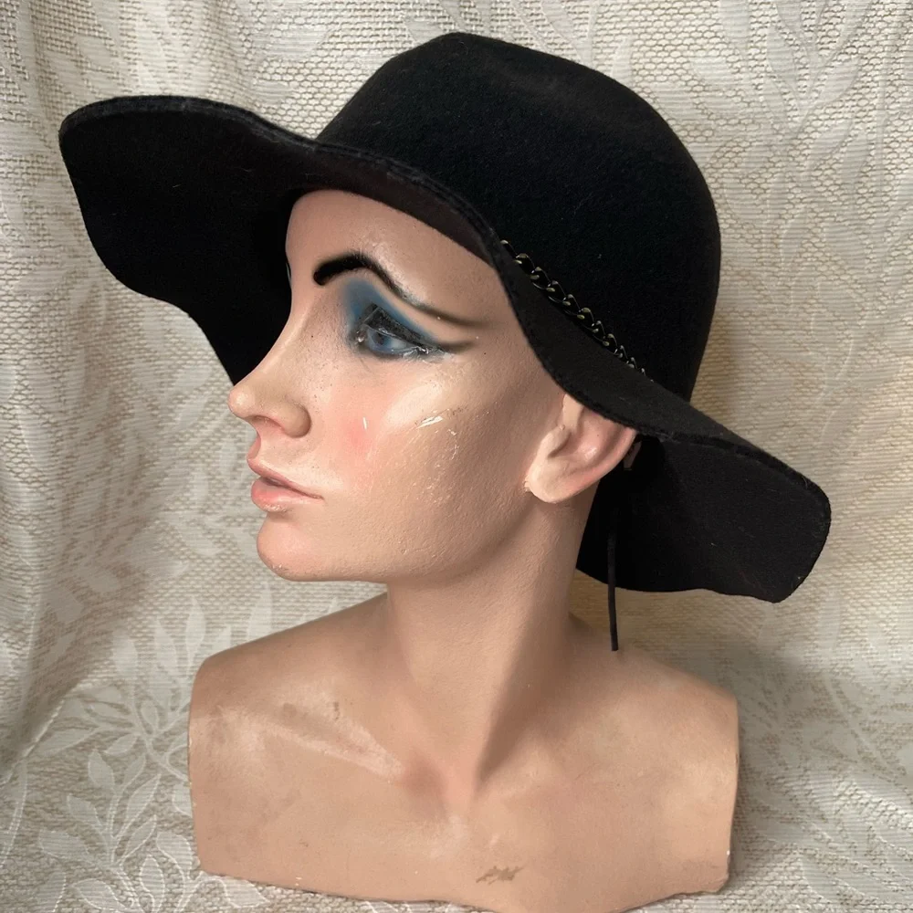 Black Women's Hat with Chain Detail